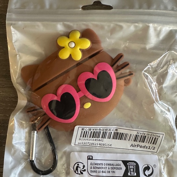 New Hello kitty AirPods Pro case - Picture 4 of 4